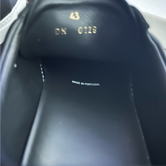 GIVENCHY PARIS URBAN STREET SNEAKERS WHITE/BLACK - Picture 15 of 15